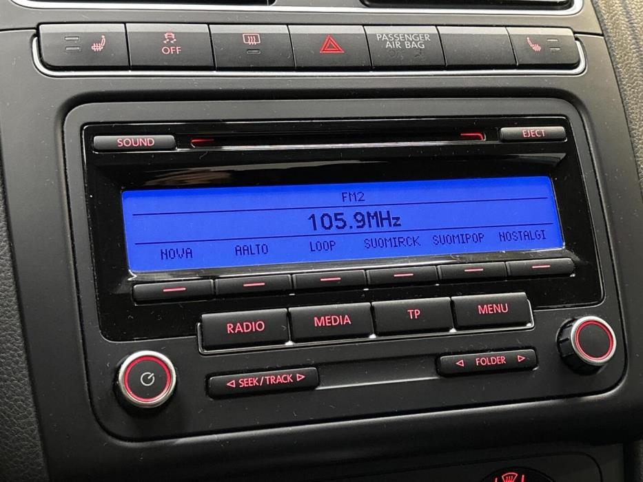 VOLKSWAGEN Polo 2010