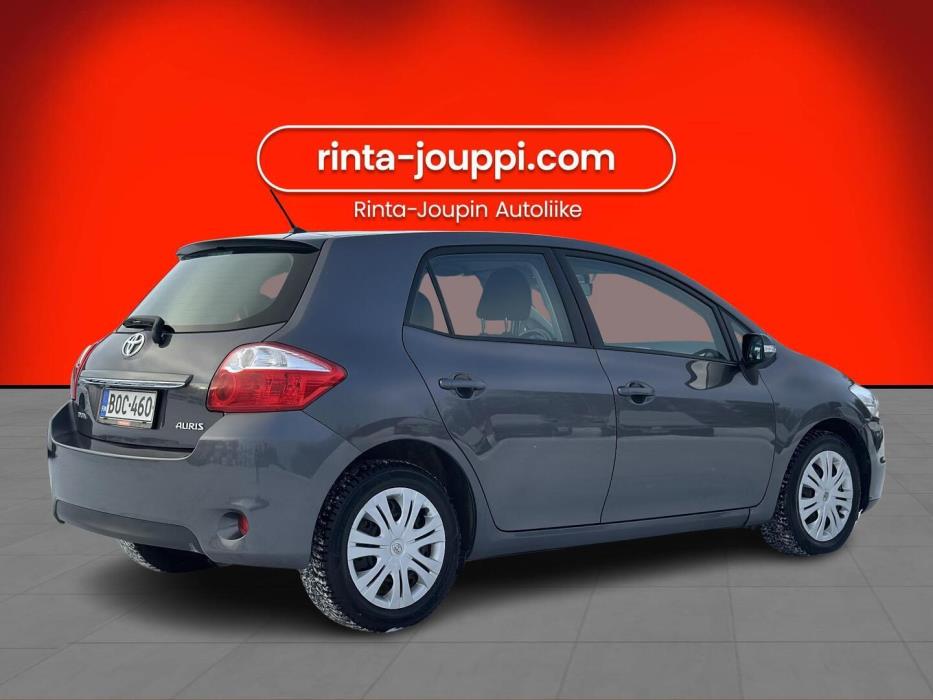 TOYOTA Auris 2010