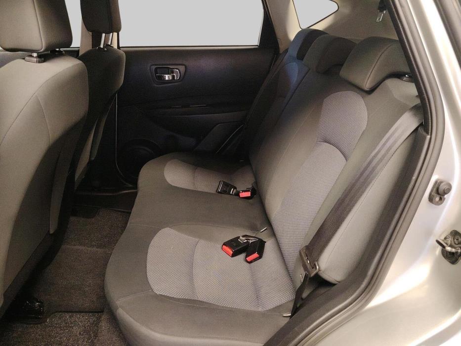 NISSAN Qashqai 2012