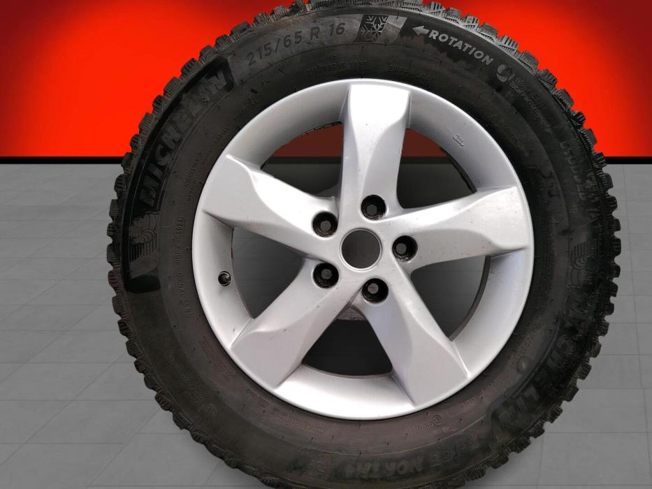 NISSAN Qashqai 2012