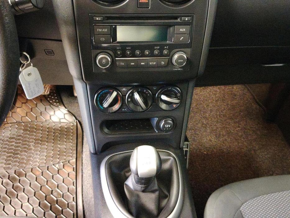 NISSAN Qashqai 2012
