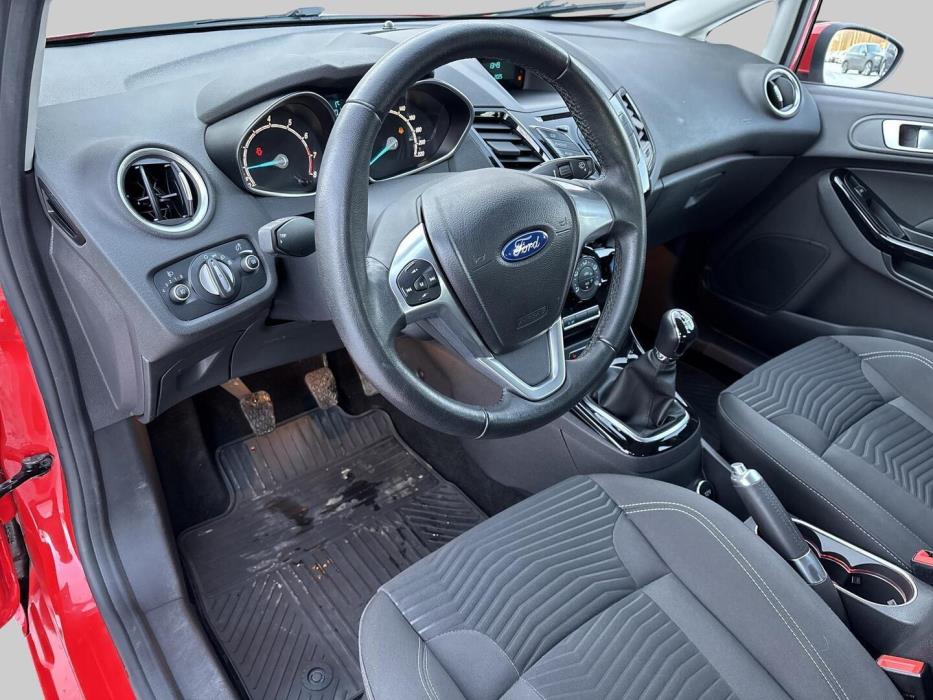 FORD Fiesta 2013