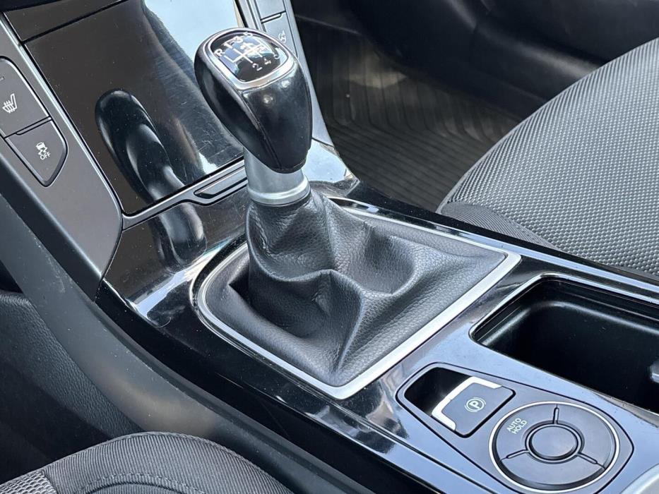 HYUNDAI i40 Wagon 2015