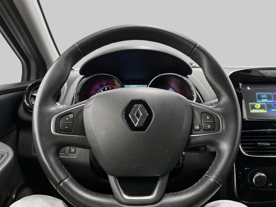 RENAULT Clio 2016