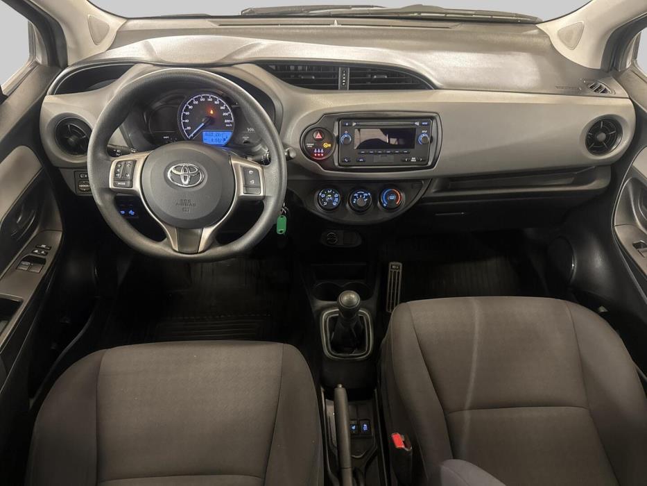 TOYOTA Yaris 2019