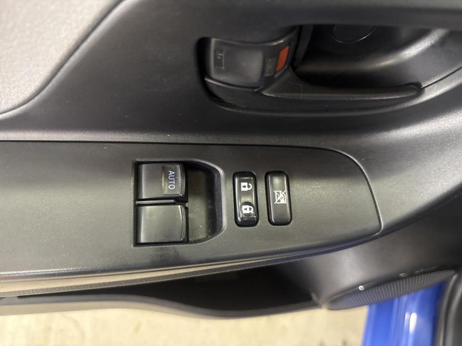 TOYOTA Yaris 2019