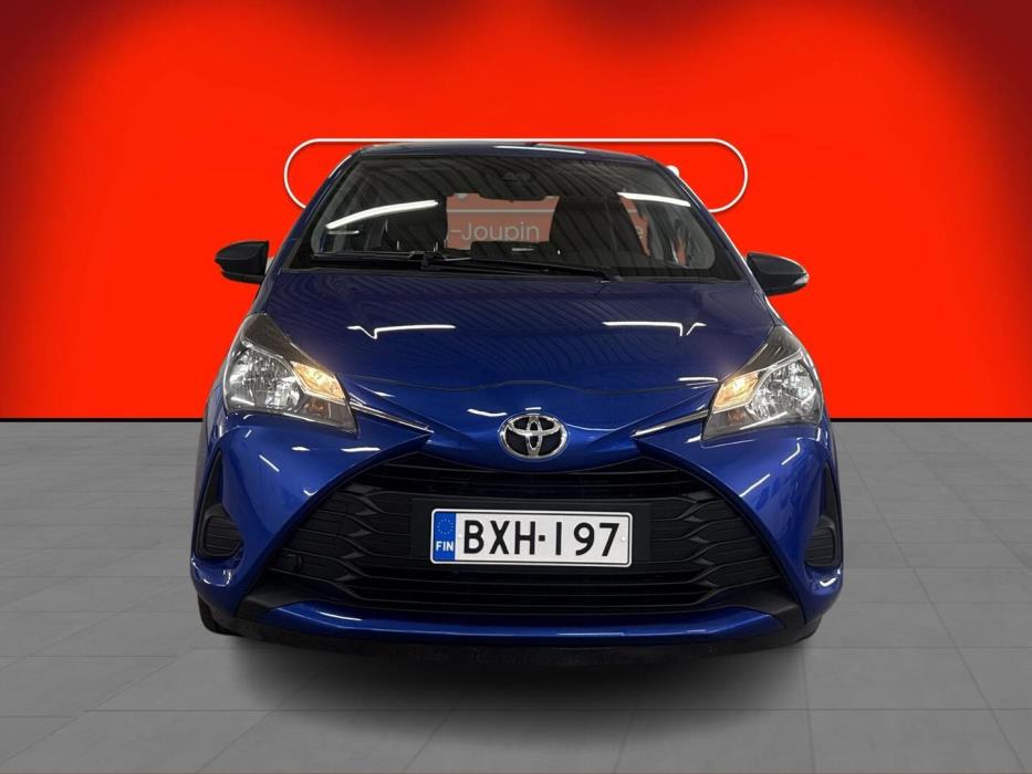 TOYOTA Yaris 2019