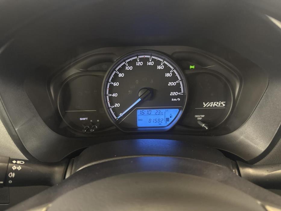 TOYOTA Yaris 2019