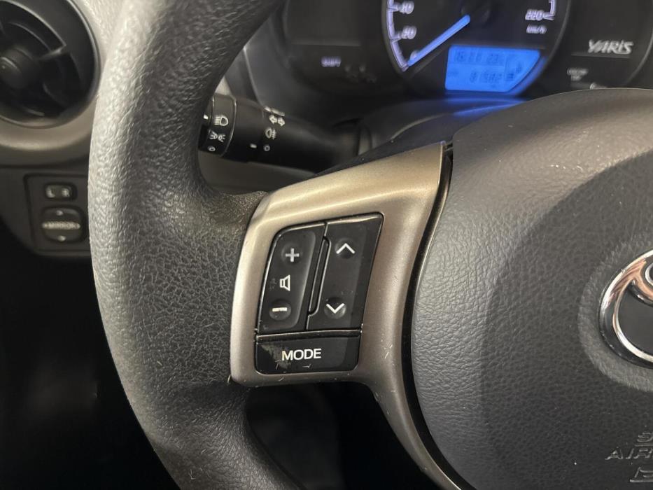 TOYOTA Yaris 2019