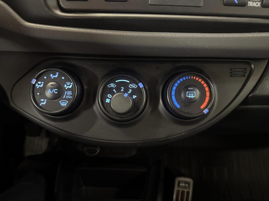 TOYOTA Yaris 2019