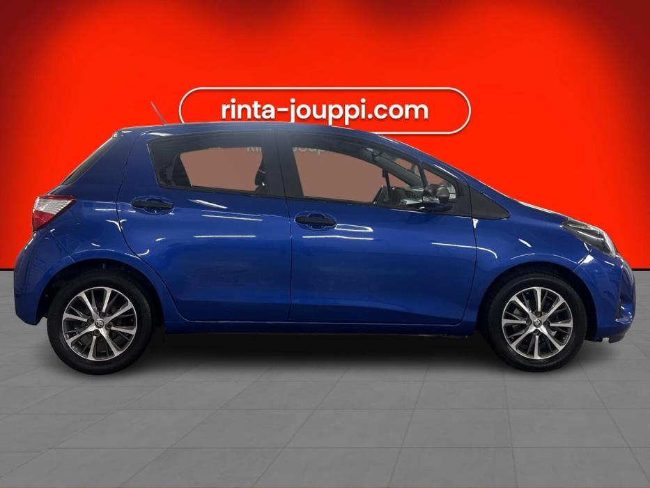 TOYOTA Yaris 2019
