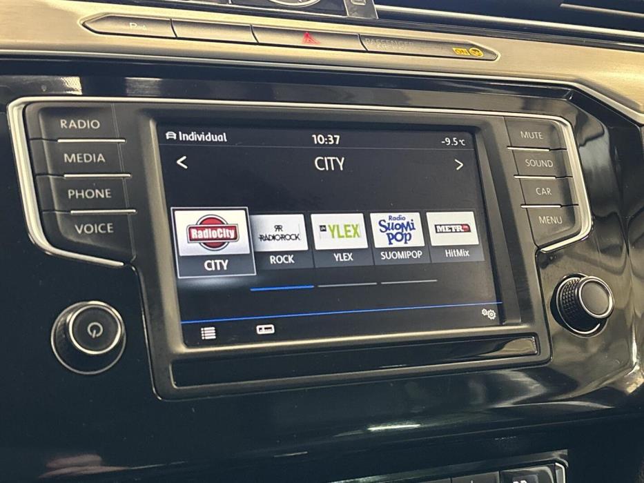 VOLKSWAGEN Passat 2016