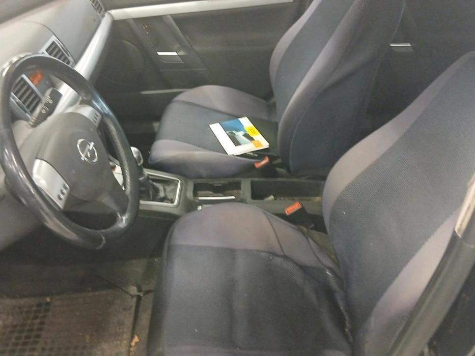 OPEL Vectra 2004