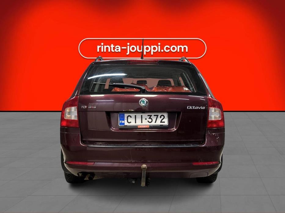 SKODA Octavia 2011