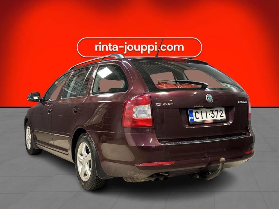 SKODA Octavia 2011