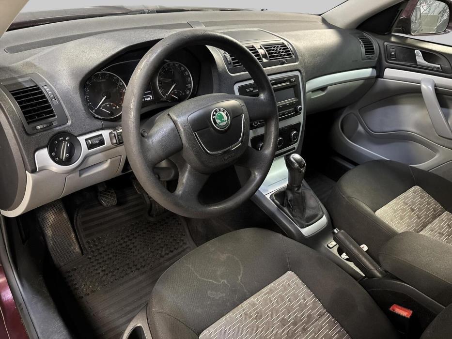 SKODA Octavia 2011