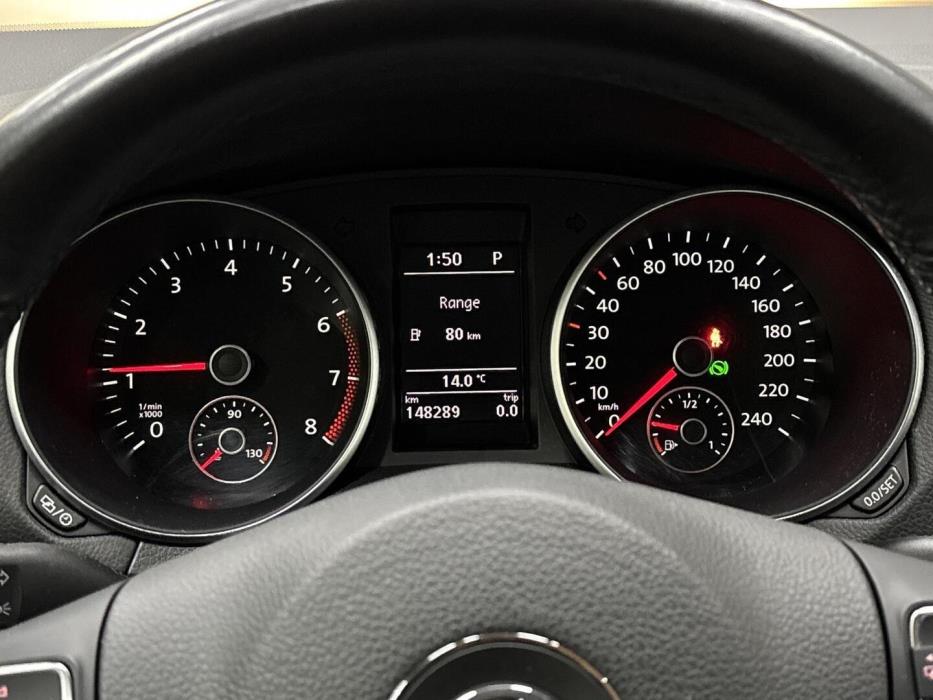 VOLKSWAGEN Golf 2012