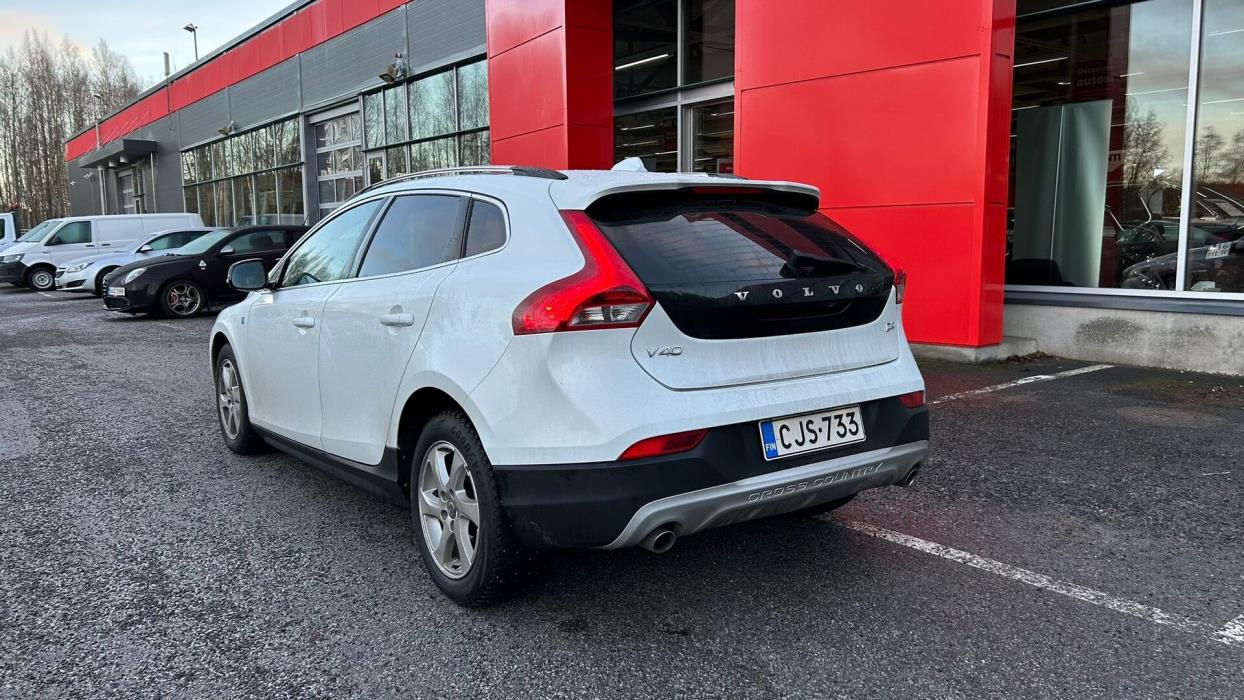 VOLVO V40 Cross Country 2014