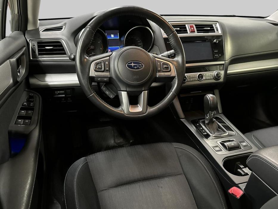 SUBARU OUTBACK 2016
