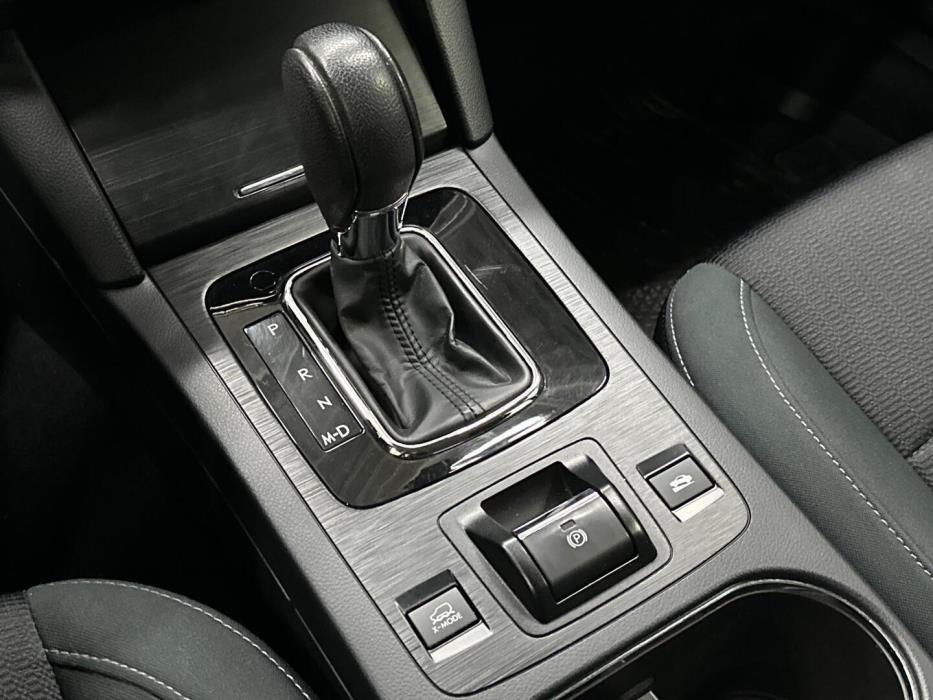 SUBARU OUTBACK 2016