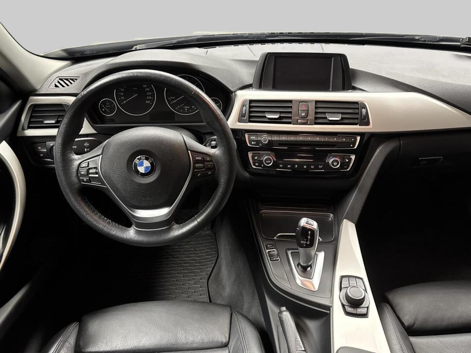 BMW 320 2018