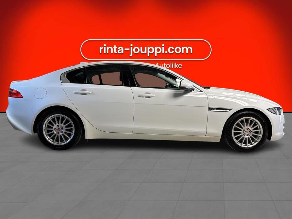 JAGUAR XE 2019