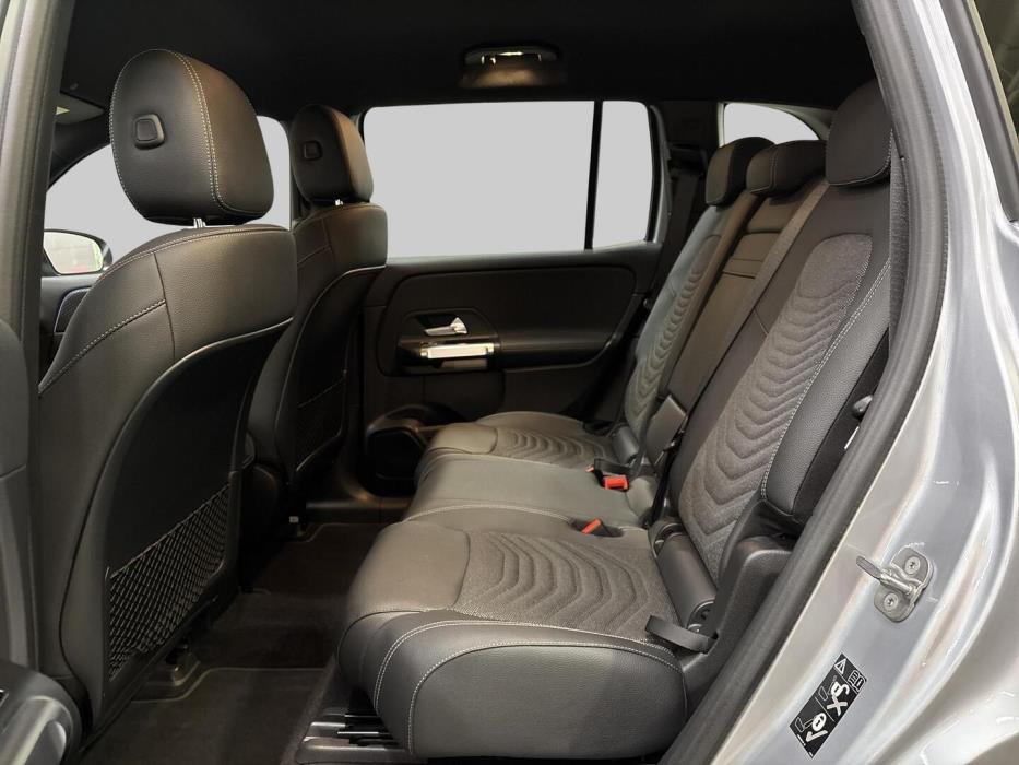 MERCEDES-BENZ EQB 2024