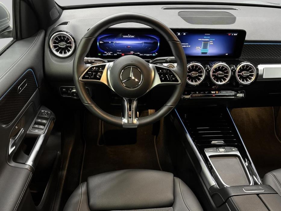 MERCEDES-BENZ EQB 2024