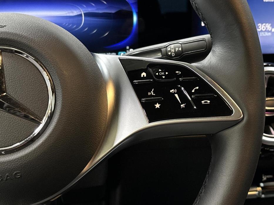 MERCEDES-BENZ EQB 2024