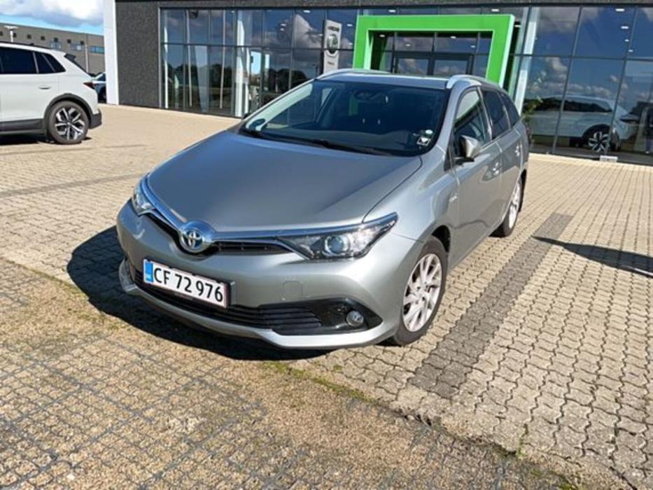 TOYOTA AURIS 2019