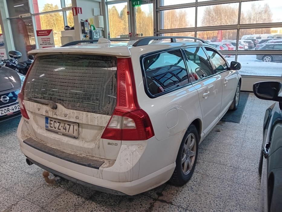 VOLVO V70 2009