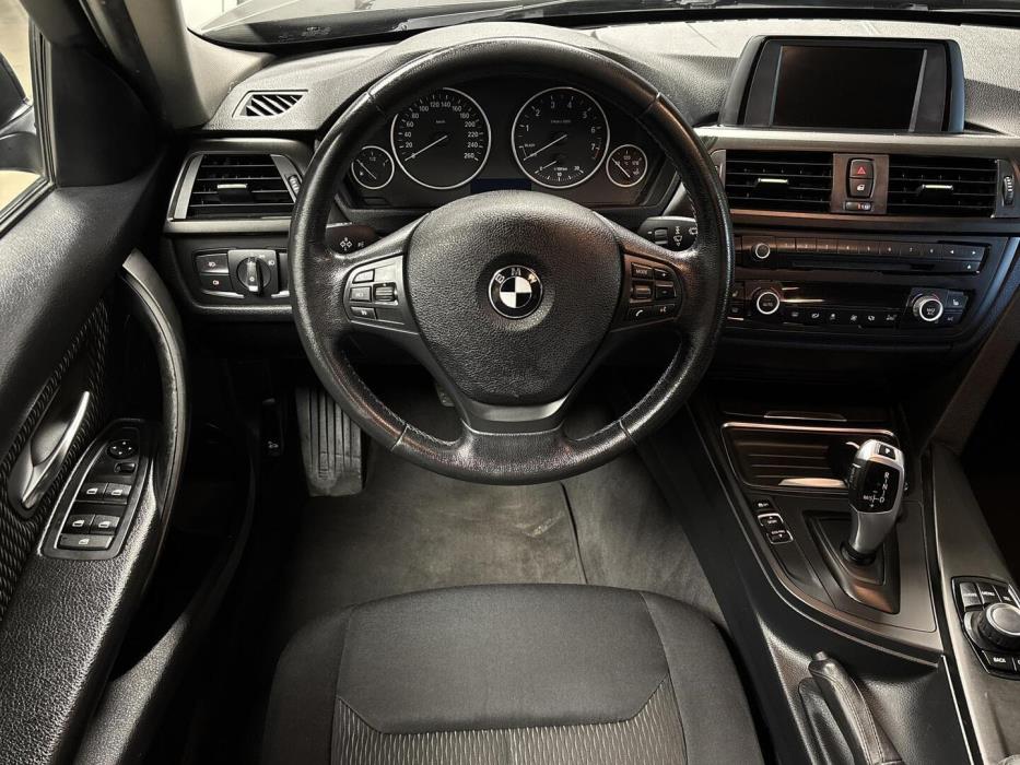 BMW 320 2013