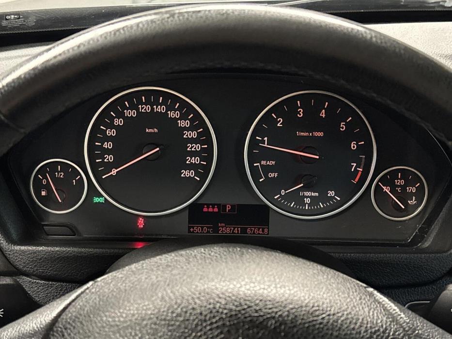 BMW 320 2013