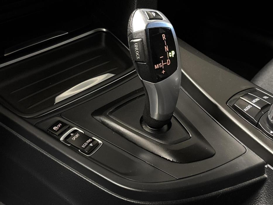 BMW 320 2013