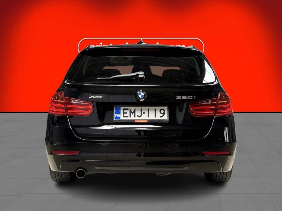 BMW 320 2013