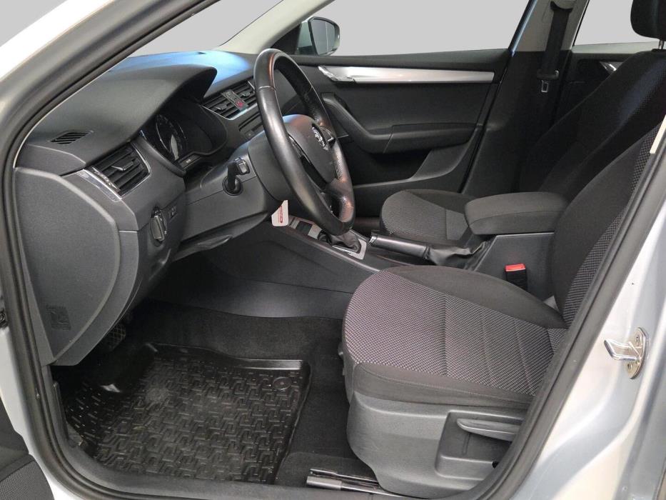 SKODA Octavia 2014
