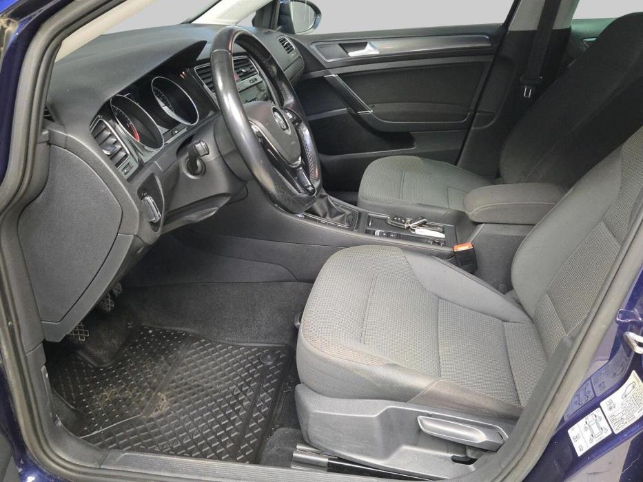 VOLKSWAGEN Golf 2018