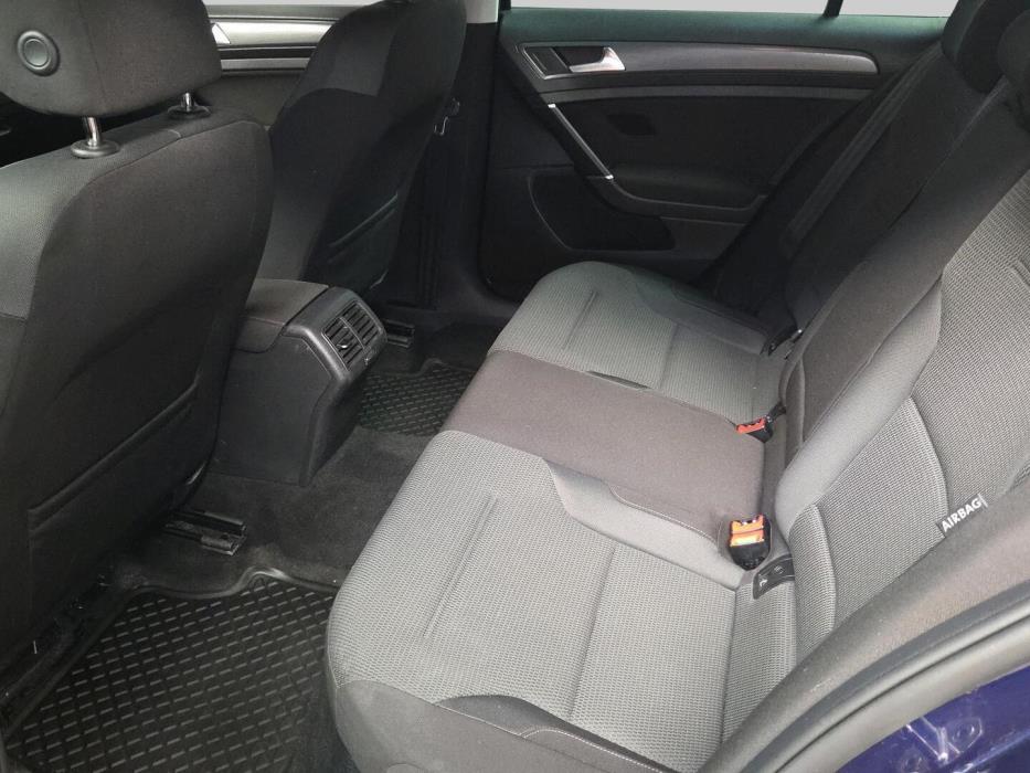 VOLKSWAGEN Golf 2018