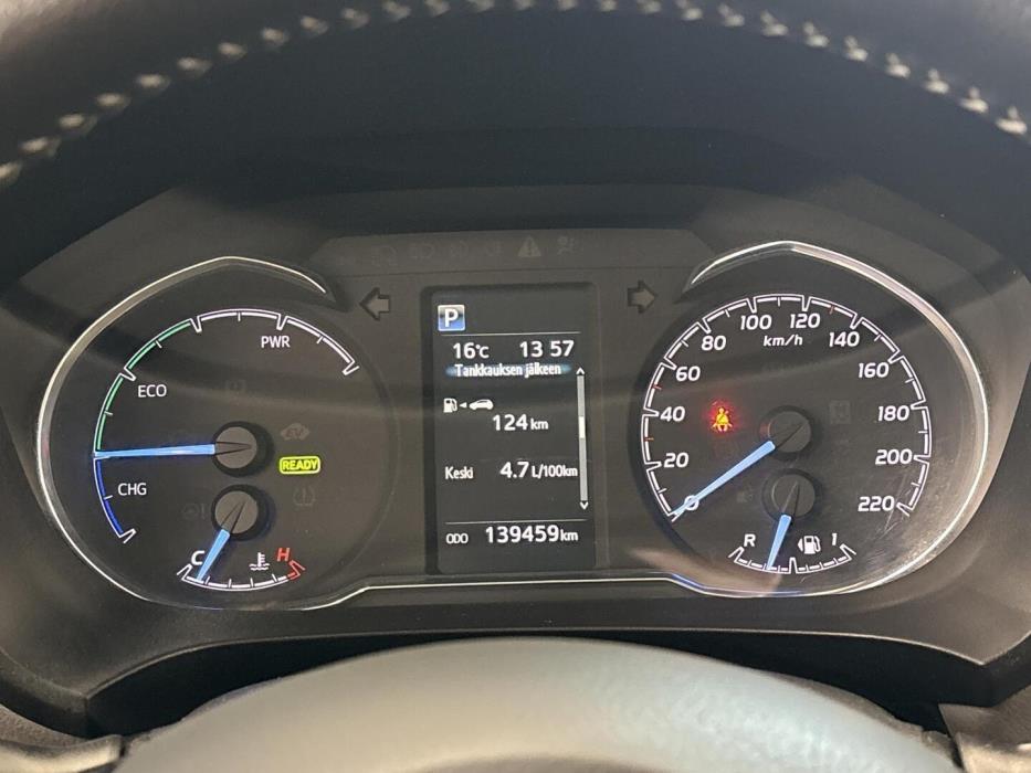 TOYOTA Yaris 2018