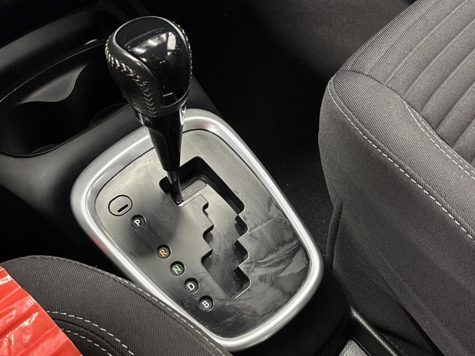 TOYOTA Yaris 2018