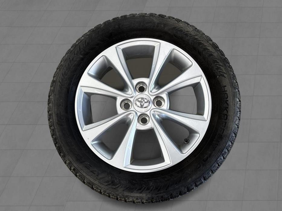 TOYOTA Yaris 2018
