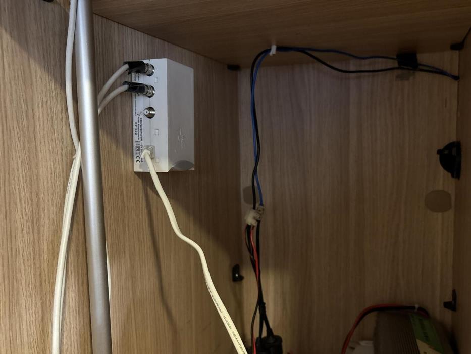 ROADCAR VAN R 600 2019