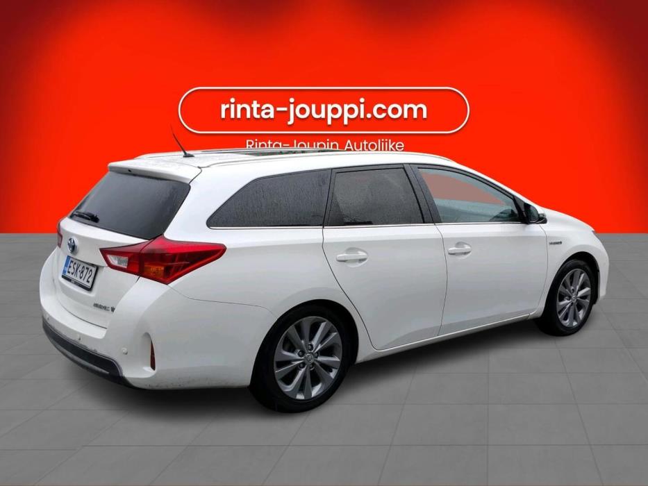 TOYOTA Auris 2013