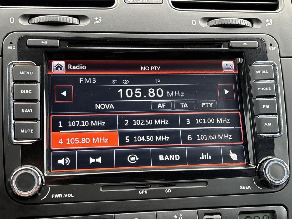 VOLKSWAGEN Golf 2007