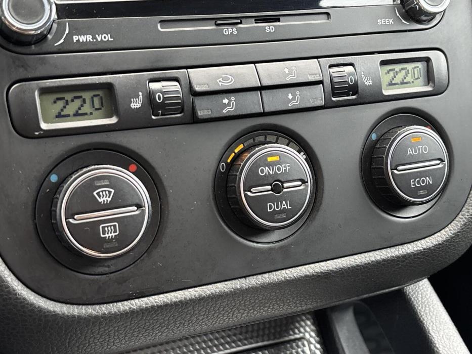 VOLKSWAGEN Golf 2007