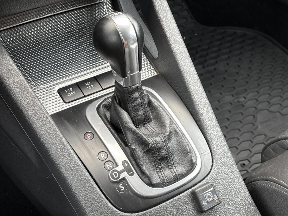 VOLKSWAGEN Golf 2007