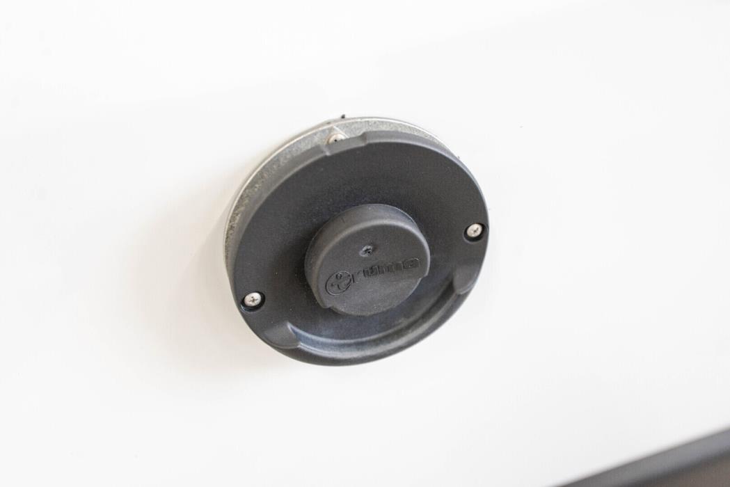 ROADCAR VAN R 600 2020