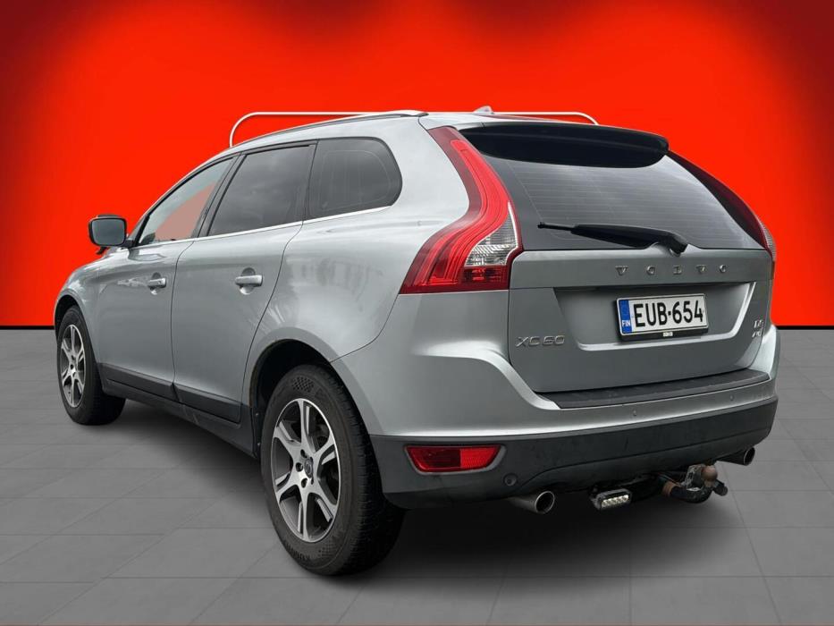 VOLVO XC60 2010