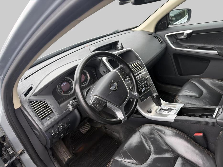 VOLVO XC60 2010