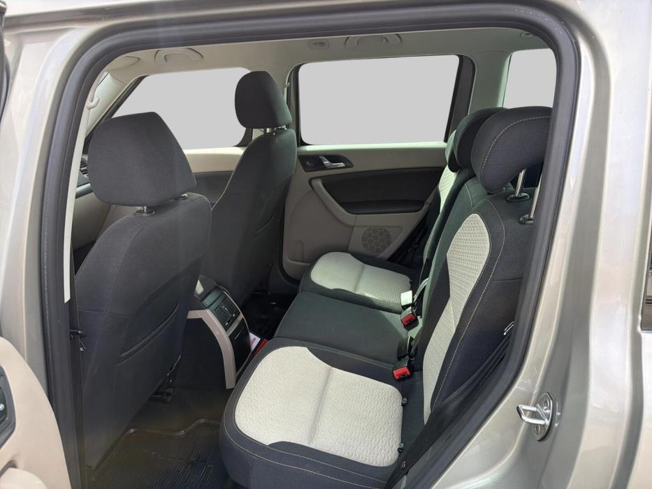 SKODA Yeti 2012